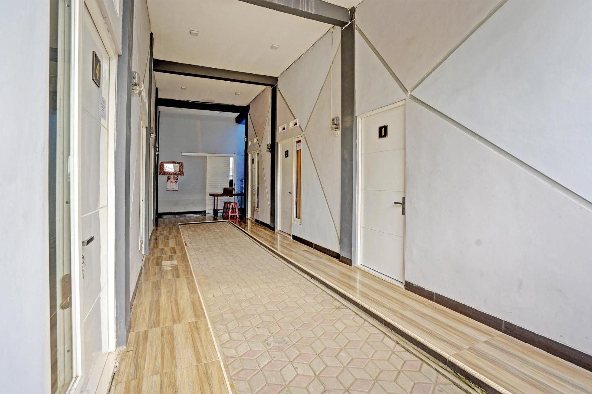 Oyo Life 91866 Paradise Ok Kost Syariah Mojokerto Zewnętrze zdjęcie