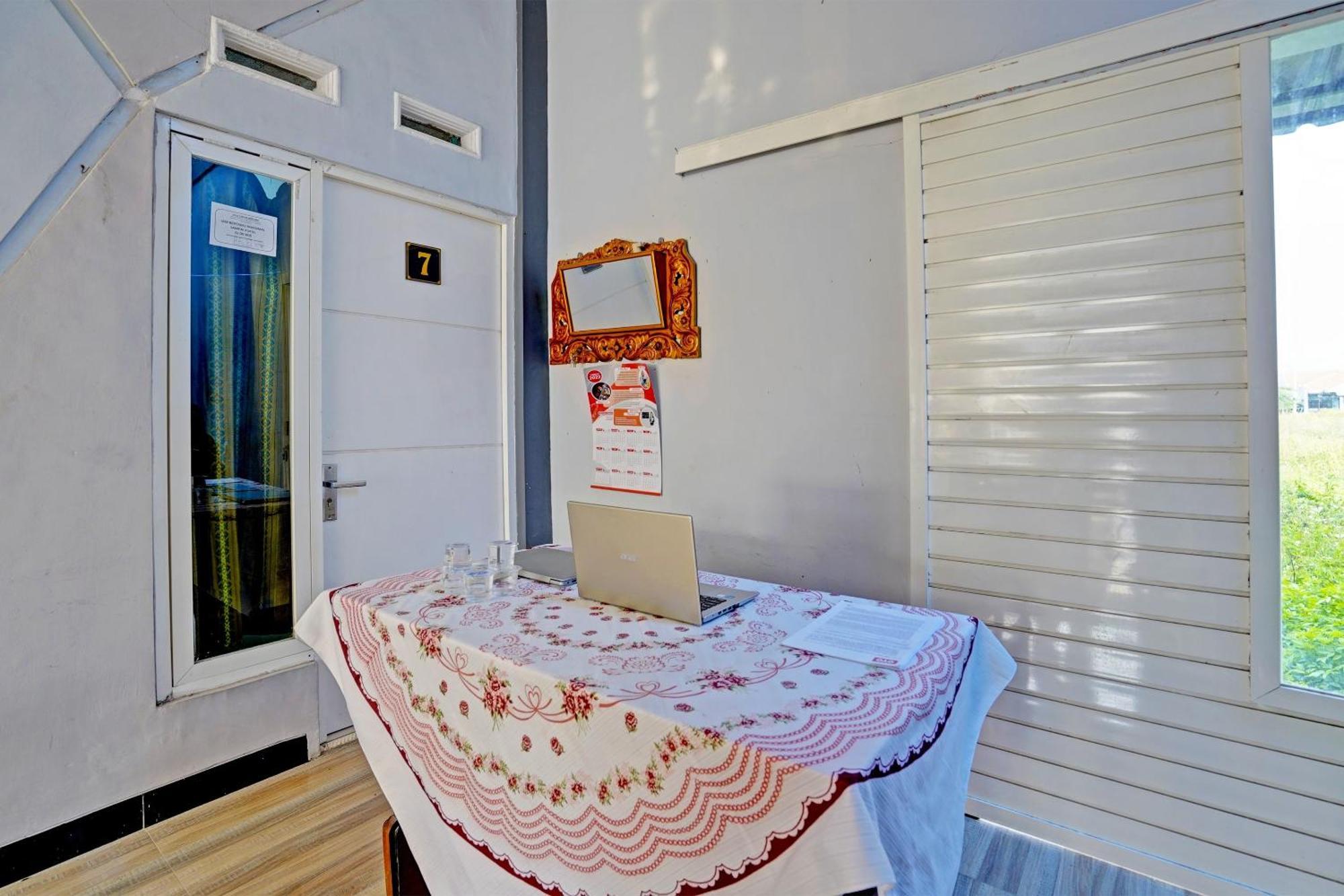 Oyo Life 91866 Paradise Ok Kost Syariah Mojokerto Zewnętrze zdjęcie